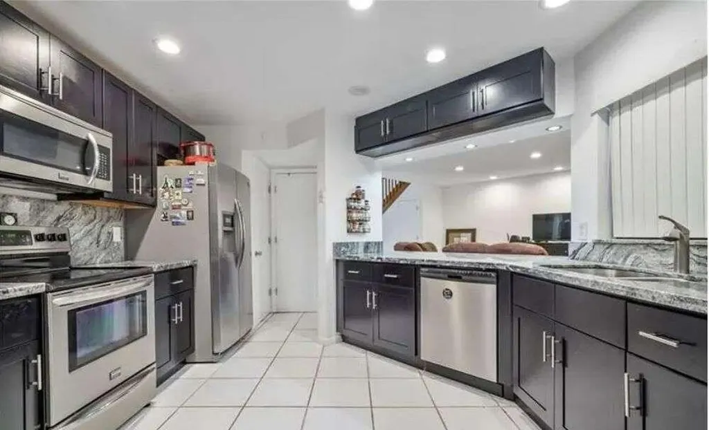 9231 W Sunrise Boulevard Plantation FL 33322