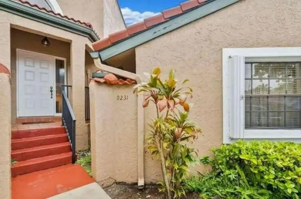 9231 W Sunrise Boulevard Plantation FL 33322