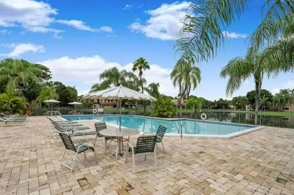 9231 W Sunrise Boulevard Plantation FL 33322
