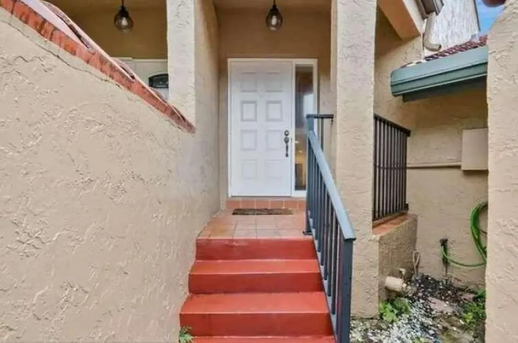 9231 W Sunrise Boulevard Plantation FL 33322