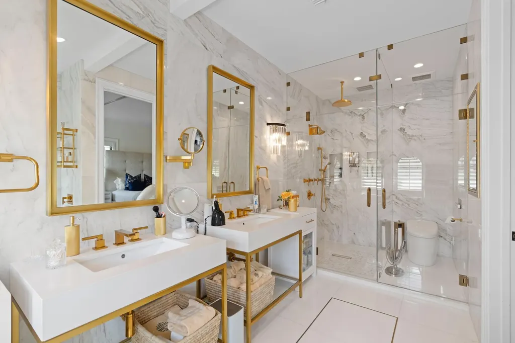 112 Roosevelt Place West Palm Beach FL 33405