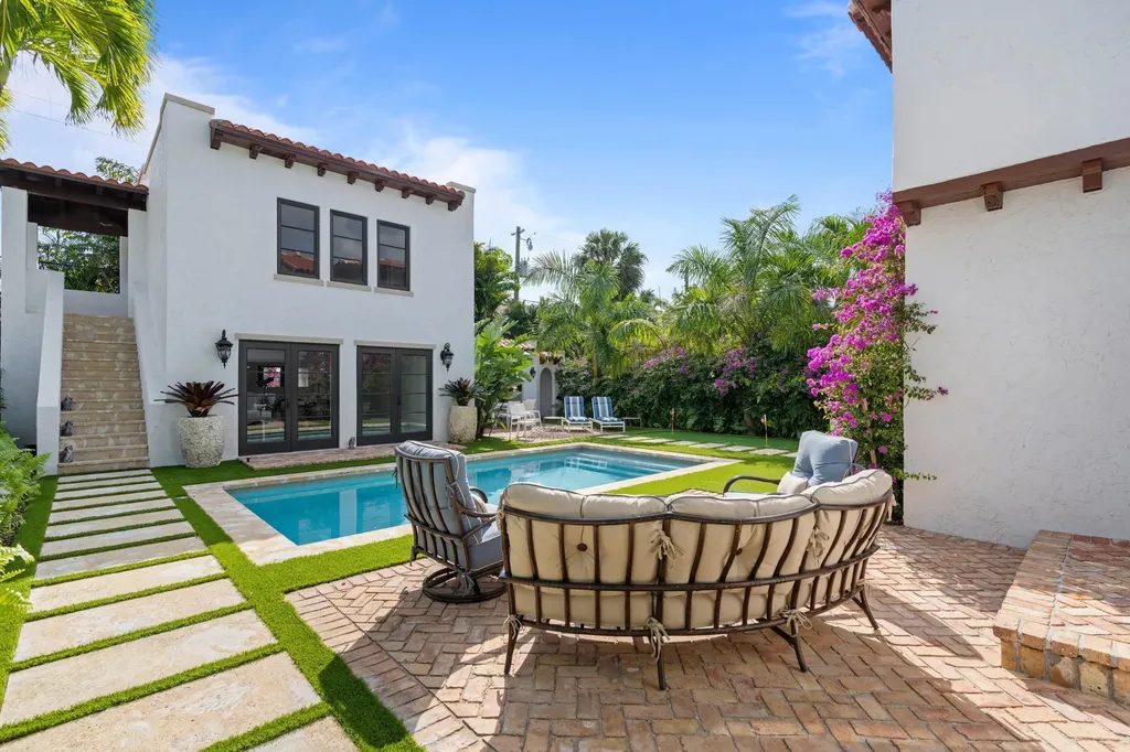 112 Roosevelt Place West Palm Beach FL 33405