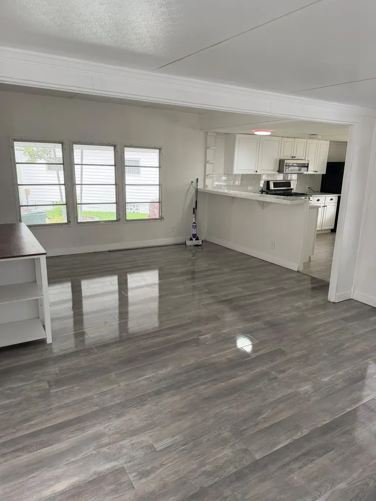 8570 SW 21st Street Davie FL 33324