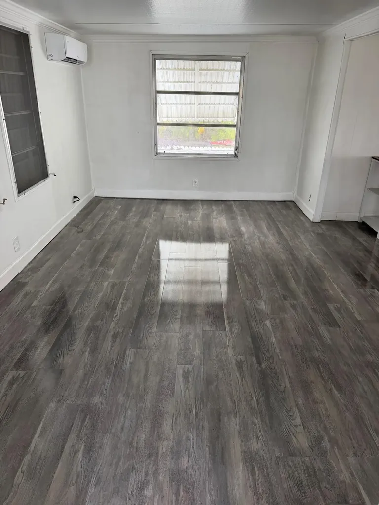 8570 SW 21st Street Davie FL 33324
