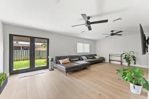 11510 NW 31st Place Sunrise FL 33323