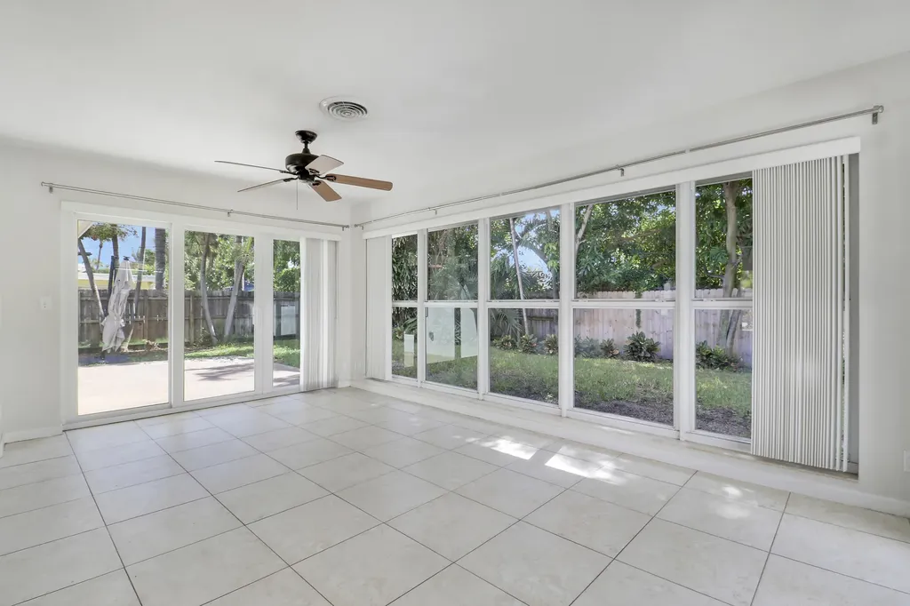2620 NE 25th Street Lighthouse Point FL 33064