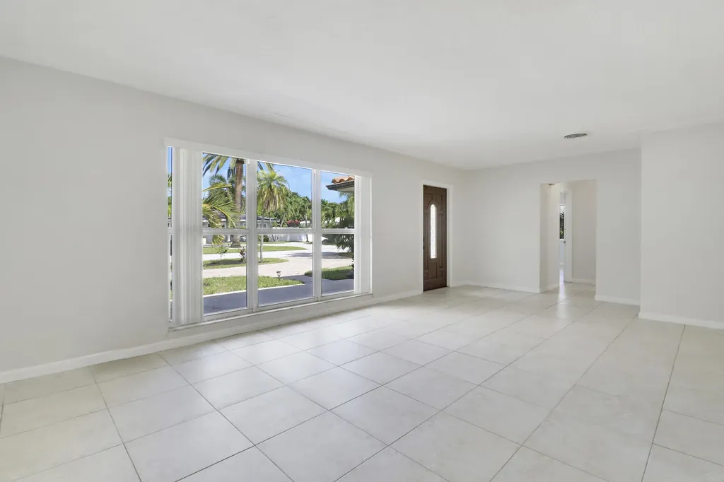 2620 NE 25th Street Lighthouse Point FL 33064