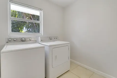 2620 NE 25th Street Lighthouse Point FL 33064