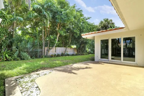 2620 NE 25th Street Lighthouse Point FL 33064