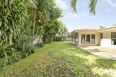2620 NE 25th Street Lighthouse Point FL 33064
