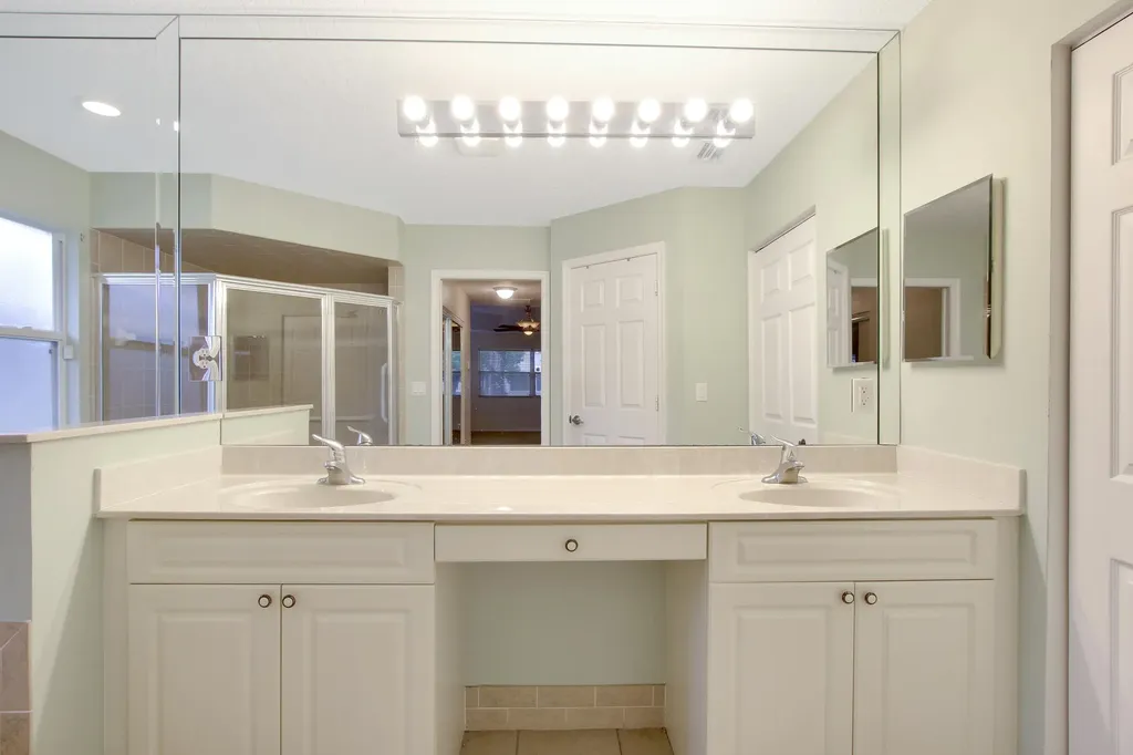1198 SE Petunia Avenue Port St Lucie FL 34952