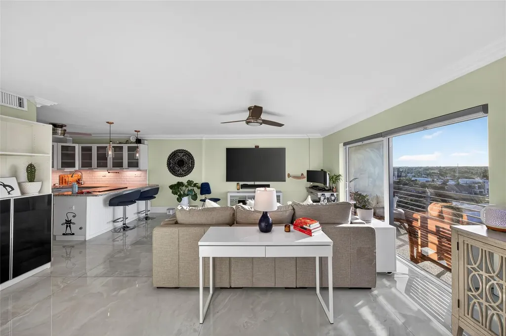 2900 NE 30th Street Fort Lauderdale FL 33306