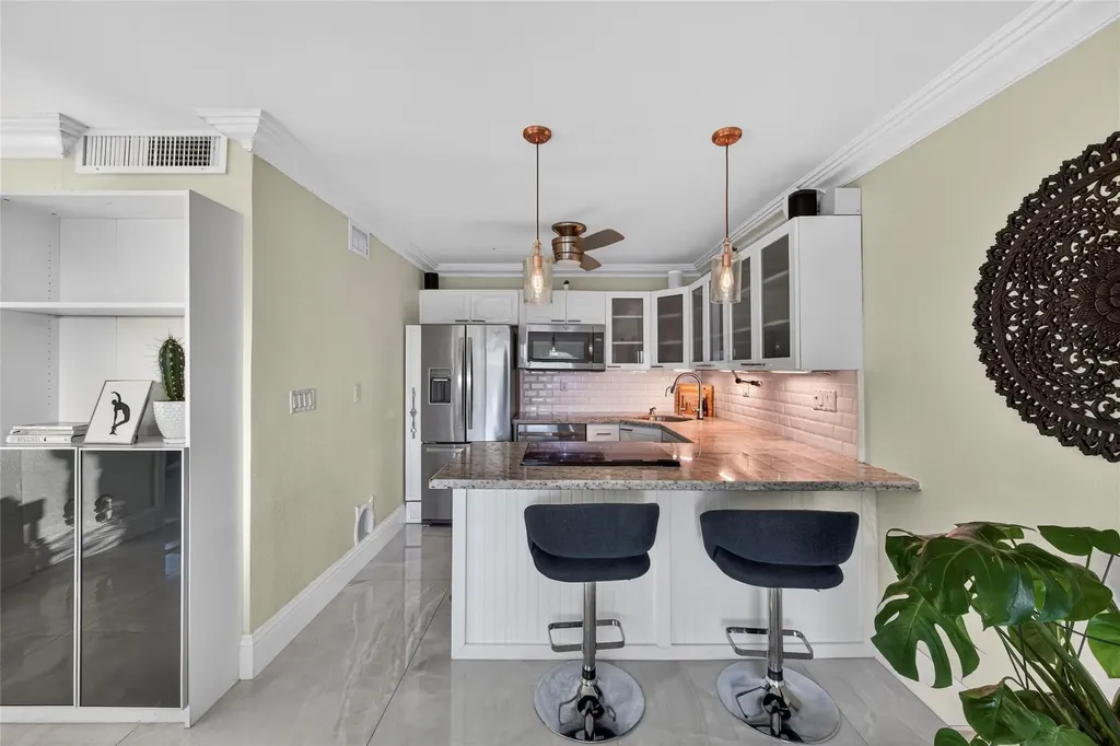 2900 NE 30th Street Fort Lauderdale FL 33306