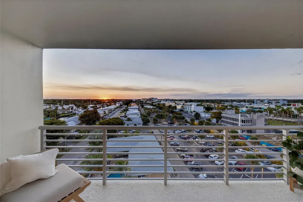 2900 NE 30th Street Fort Lauderdale FL 33306