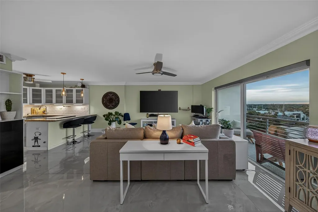 2900 NE 30th Street Fort Lauderdale FL 33306