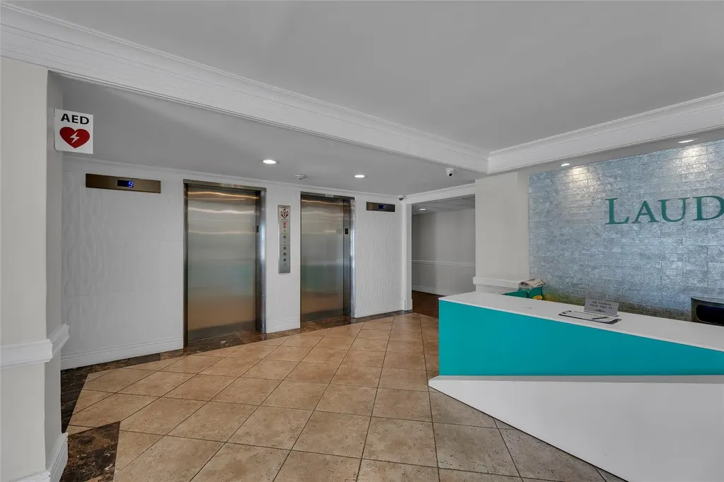 2900 NE 30th Street Fort Lauderdale FL 33306
