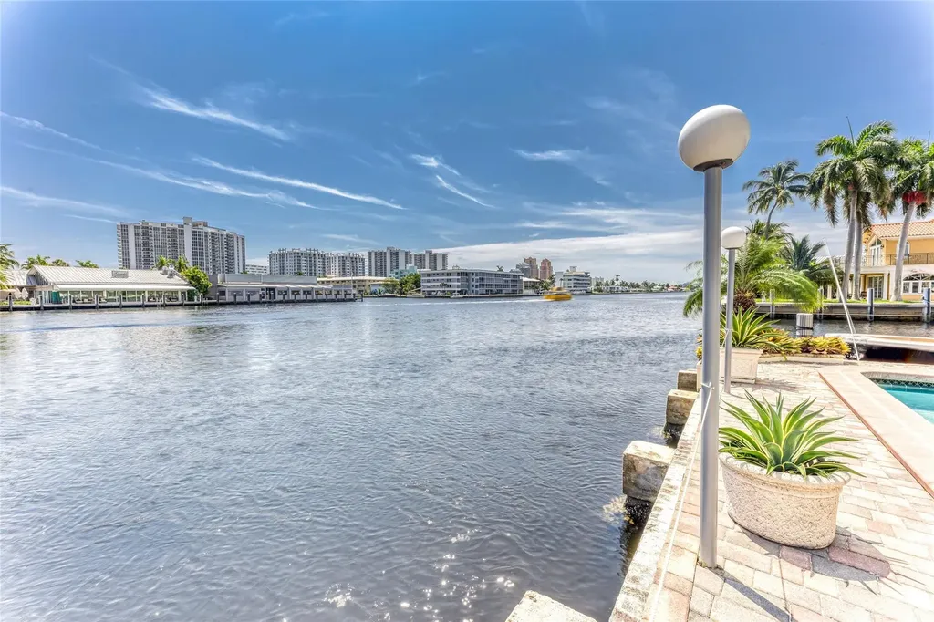 2900 NE 30th Street Fort Lauderdale FL 33306