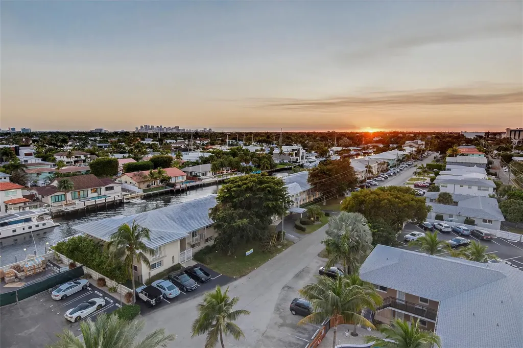 2900 NE 30th Street Fort Lauderdale FL 33306