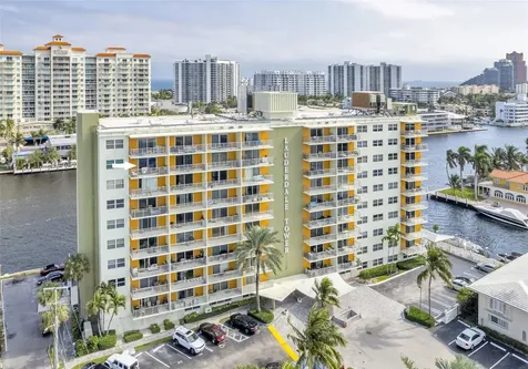 2900 NE 30th Street Fort Lauderdale FL 33306