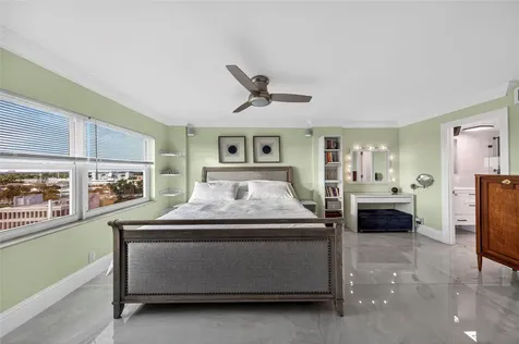 2900 NE 30th Street Fort Lauderdale FL 33306