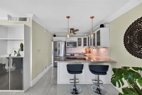 2900 NE 30th Street Fort Lauderdale FL 33306