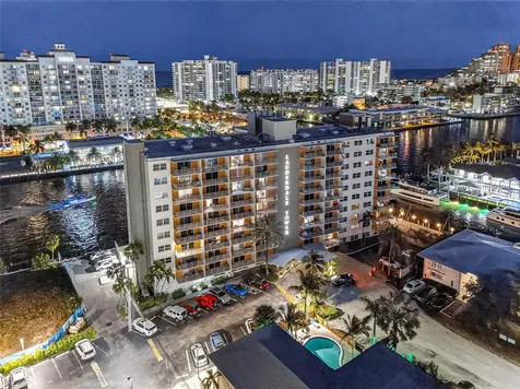 2900 NE 30th Street Fort Lauderdale FL 33306
