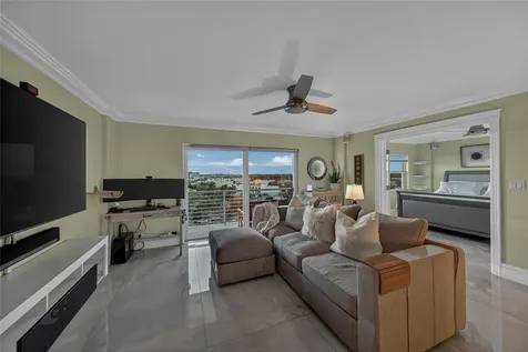 2900 NE 30th Street Fort Lauderdale FL 33306