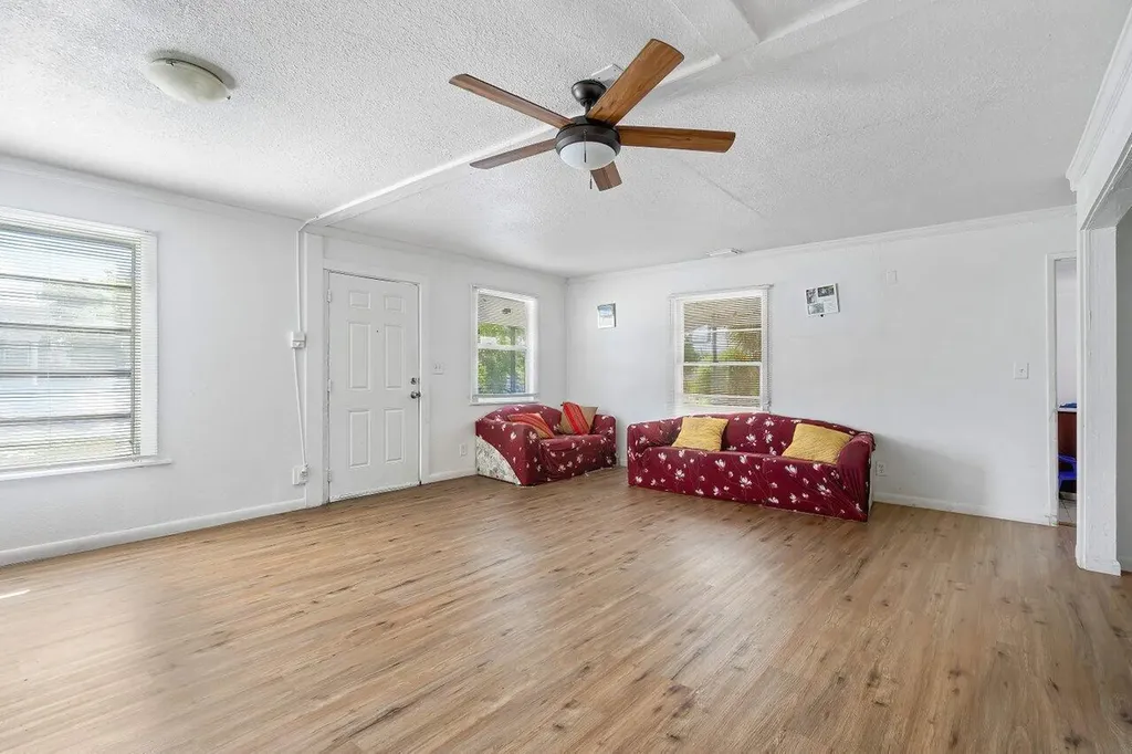921 43rd Street West Palm Beach FL 33407