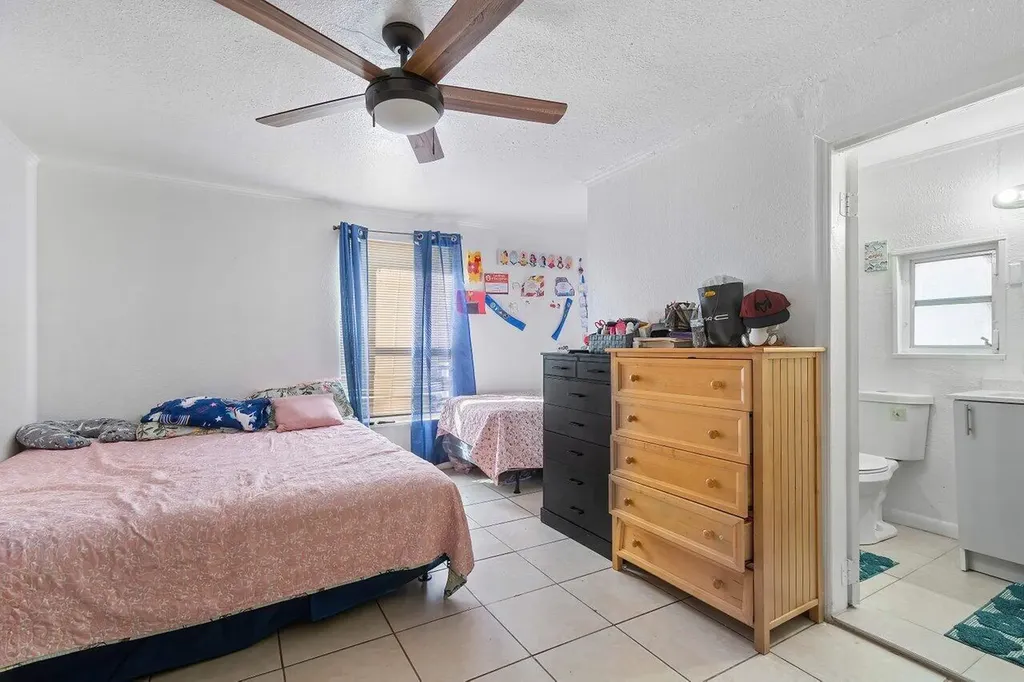 921 43rd Street West Palm Beach FL 33407
