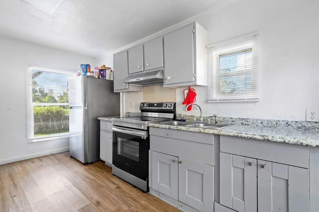 921 43rd Street West Palm Beach FL 33407