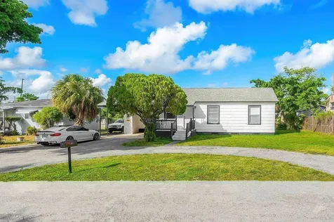 921 43rd Street West Palm Beach FL 33407