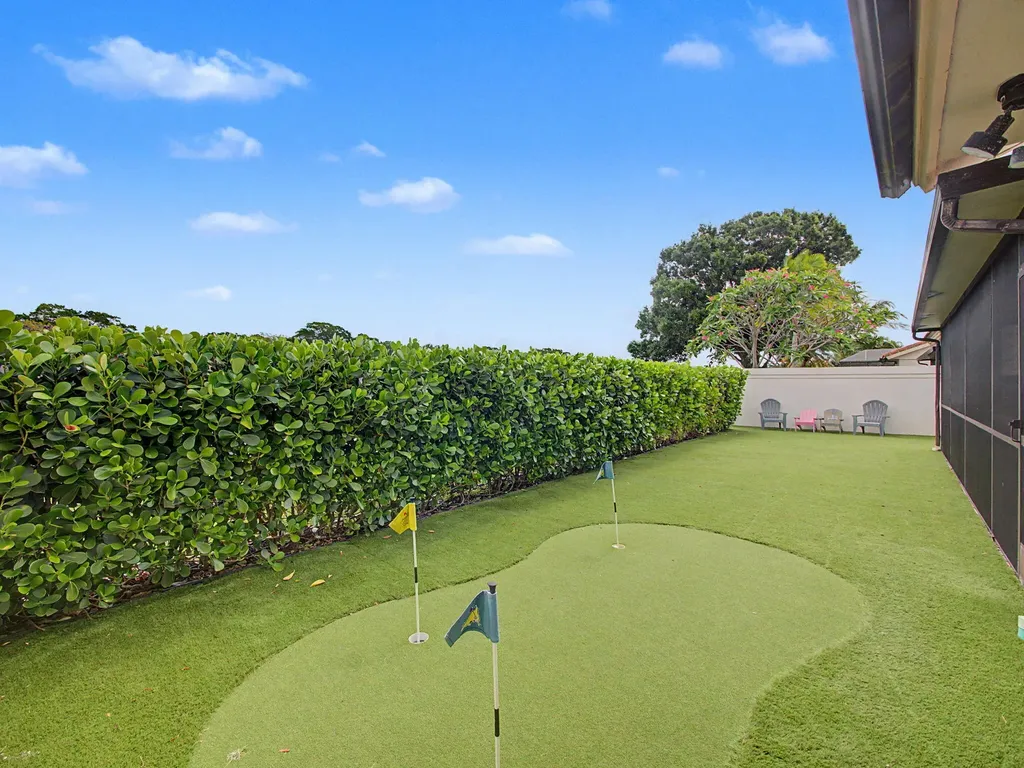 2631 Mohawk Circle West Palm Beach FL 33409