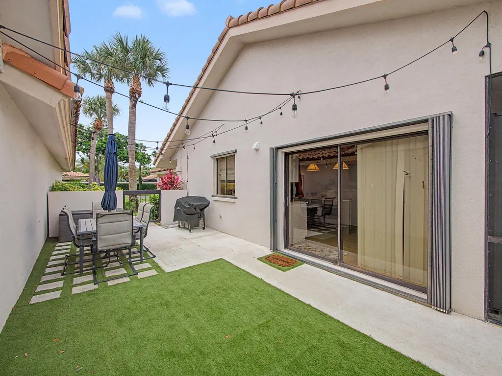 2631 Mohawk Circle West Palm Beach FL 33409