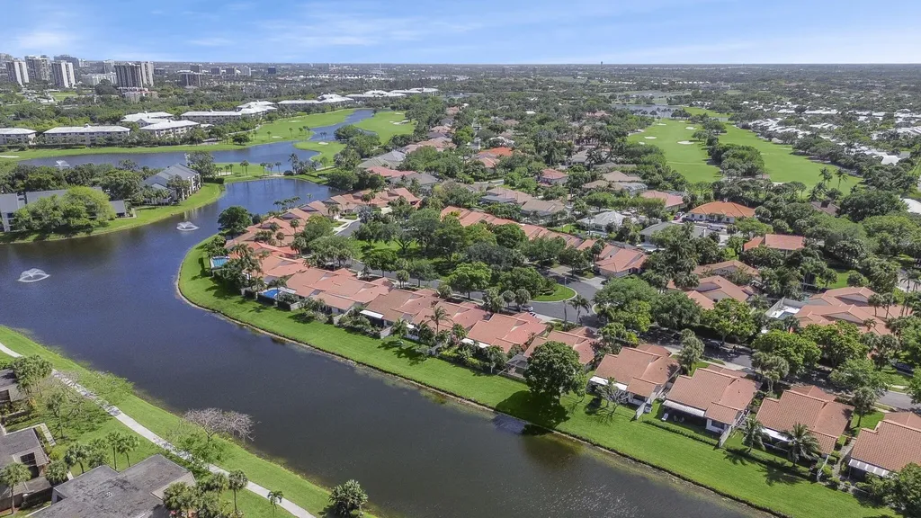 2631 Mohawk Circle West Palm Beach FL 33409