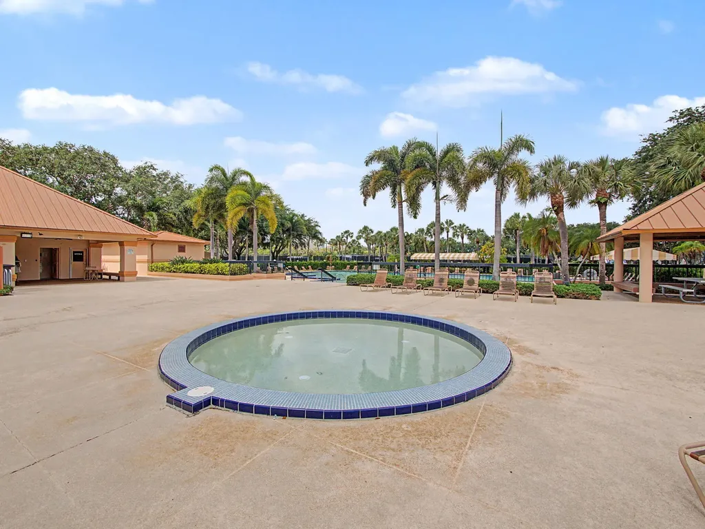 2631 Mohawk Circle West Palm Beach FL 33409