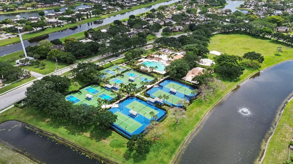 2631 Mohawk Circle West Palm Beach FL 33409