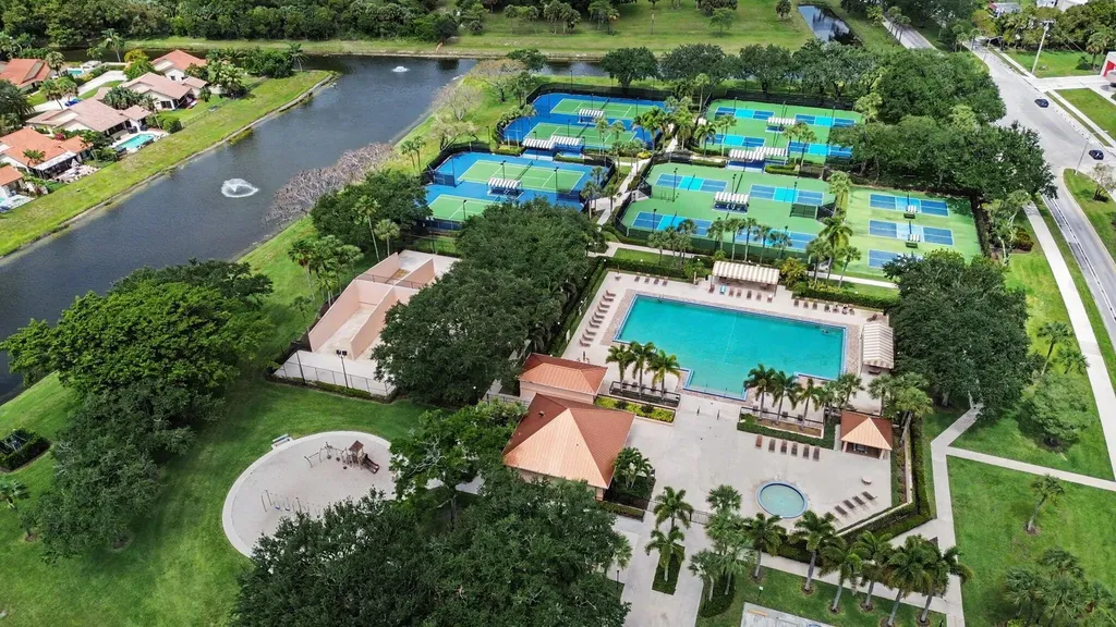 2631 Mohawk Circle West Palm Beach FL 33409