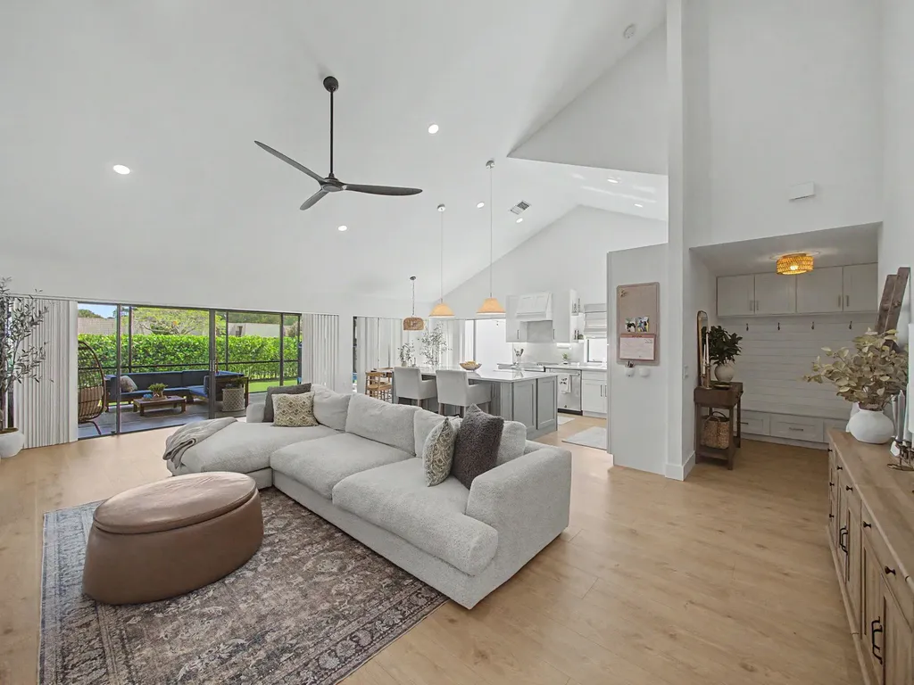 2631 Mohawk Circle West Palm Beach FL 33409