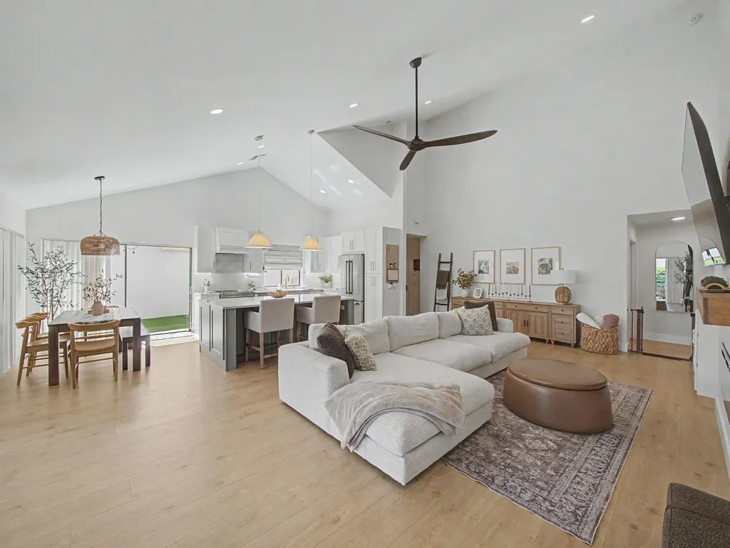 2631 Mohawk Circle West Palm Beach FL 33409