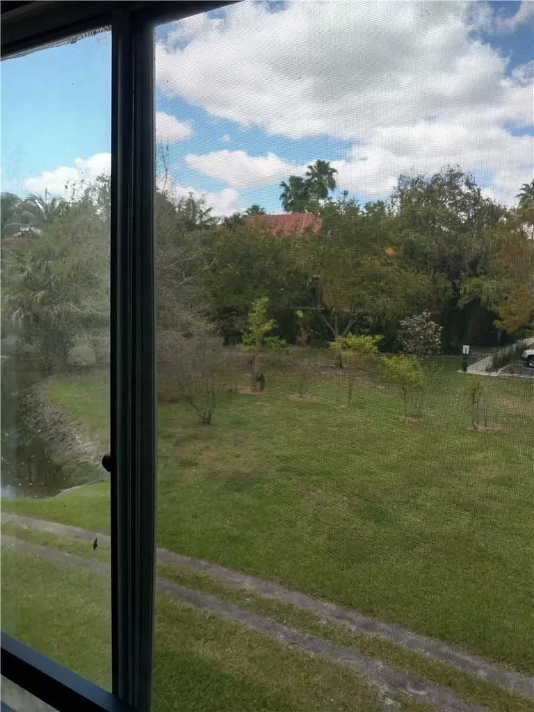 711 N Pine Island Road Plantation FL 33324