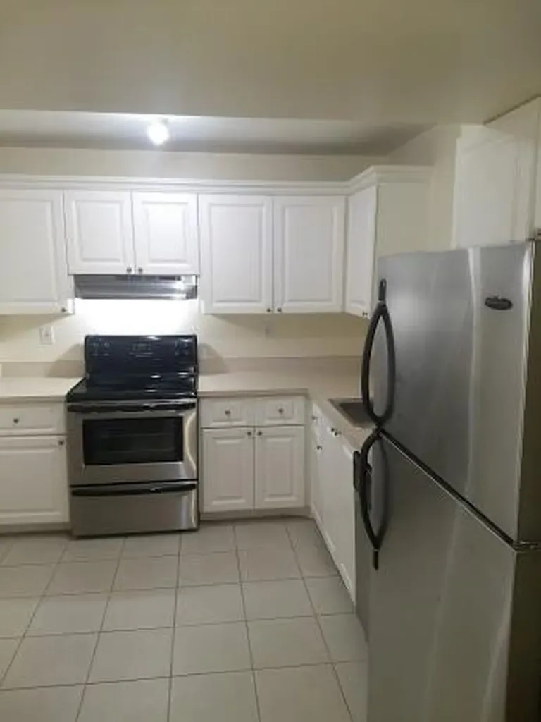 711 N Pine Island Road Plantation FL 33324