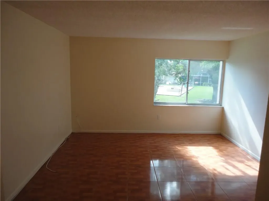 711 N Pine Island Road Plantation FL 33324