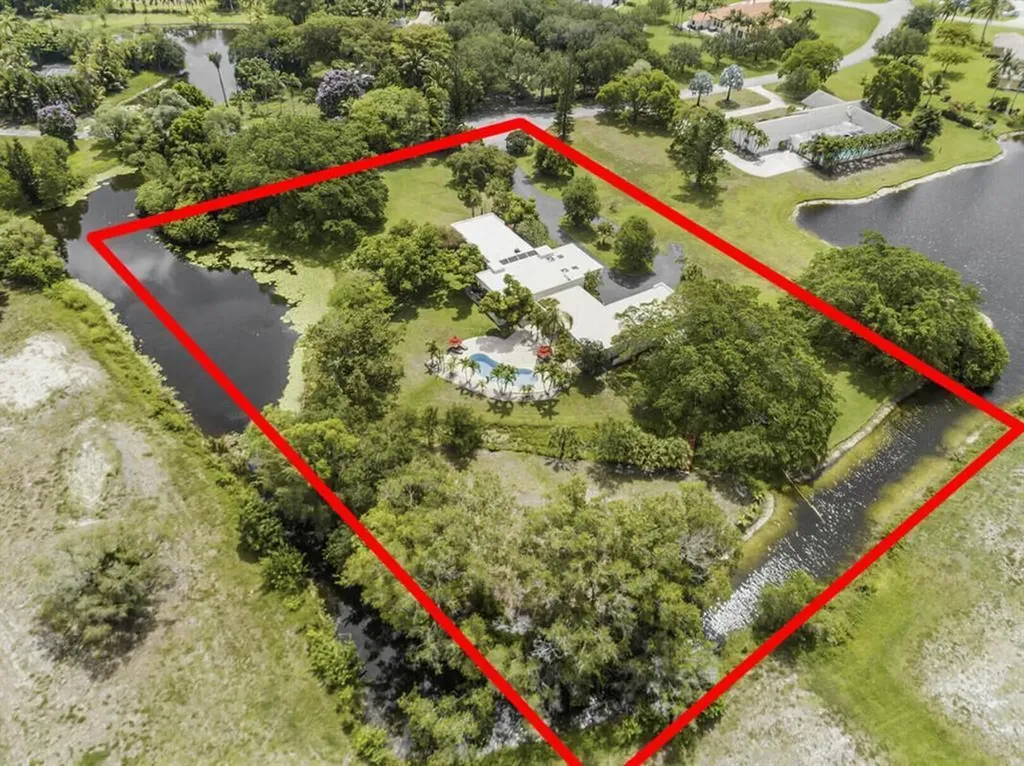 8944 Kendale Place Wellington FL 33467