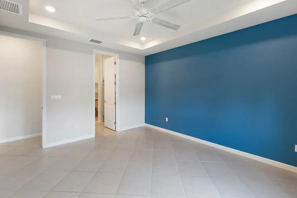 471 SE Vallarta Drive Port St Lucie FL 34984
