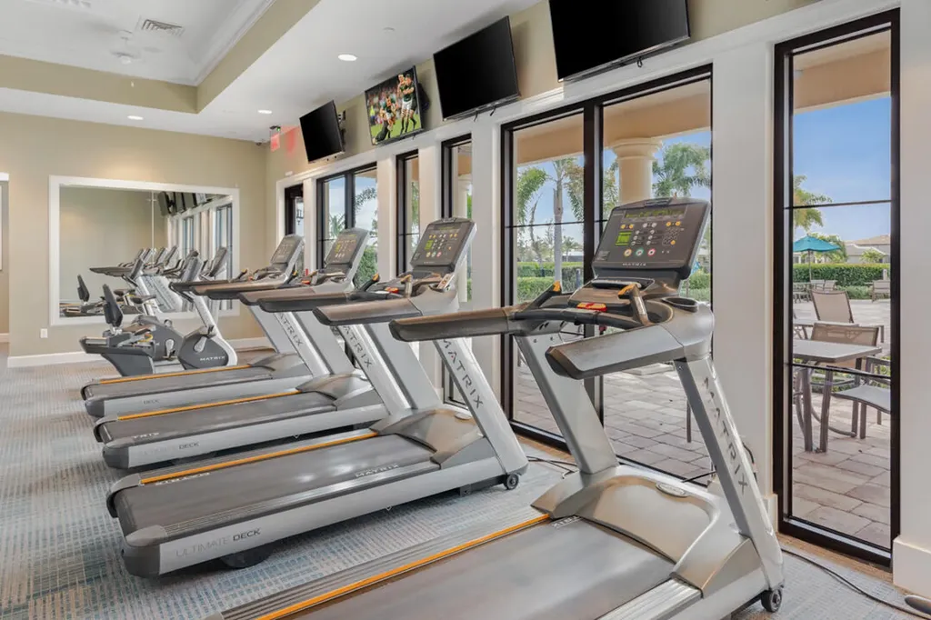 471 SE Vallarta Drive Port St Lucie FL 34984