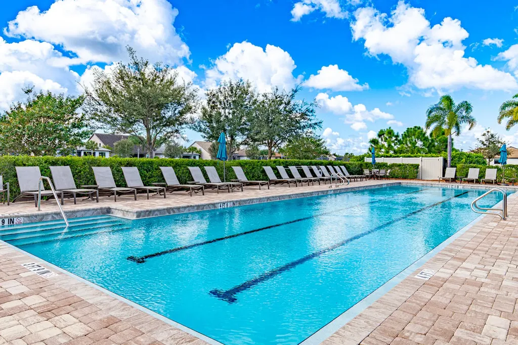 471 SE Vallarta Drive Port St Lucie FL 34984