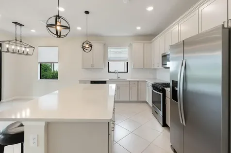 471 SE Vallarta Drive Port St Lucie FL 34984
