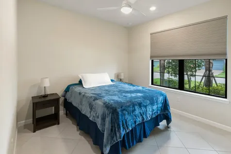 471 SE Vallarta Drive Port St Lucie FL 34984