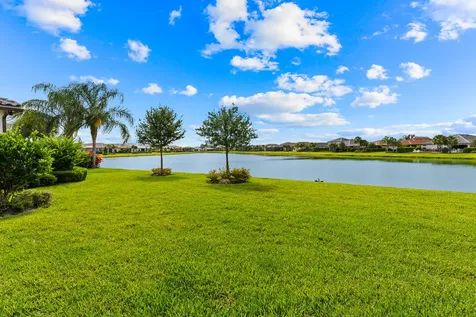 471 SE Vallarta Drive Port St Lucie FL 34984