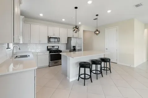 471 SE Vallarta Drive Port St Lucie FL 34984